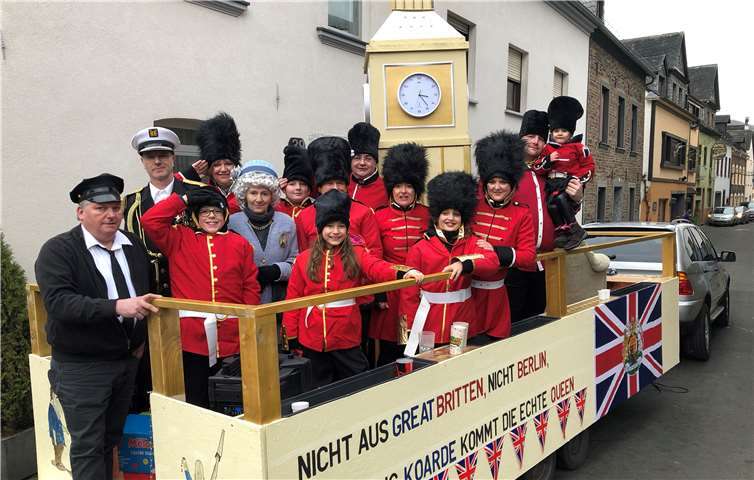 Die Treiser Jecken waren mit der englischen Königin unterwegs.Privat