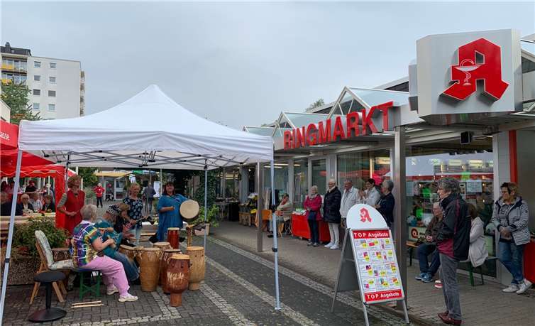 Die Trommlergruppe sorgte für musikalische Untermalung