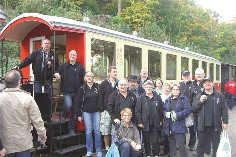 Die Truppenküche Andernach mit Ehepartnern und Freunden bei der Tagestour.Privat