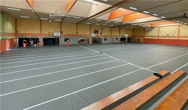 Die Turnhalle in Niederbieber steht als temporäre Unterkunft für Geflüchtete zur Verfügung.  Foto: Stadt Neuwied