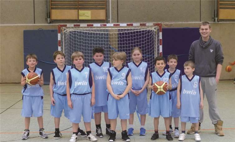 Die U-12 zeigte, was sie schon am Ball kann.