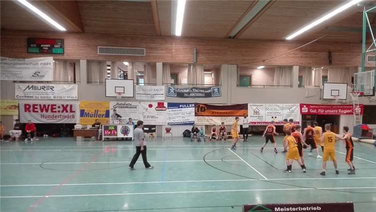 Die U 16 siegte über den BBC Anhausen-Thalhausen mit 75:39. TuS Treis-Karden