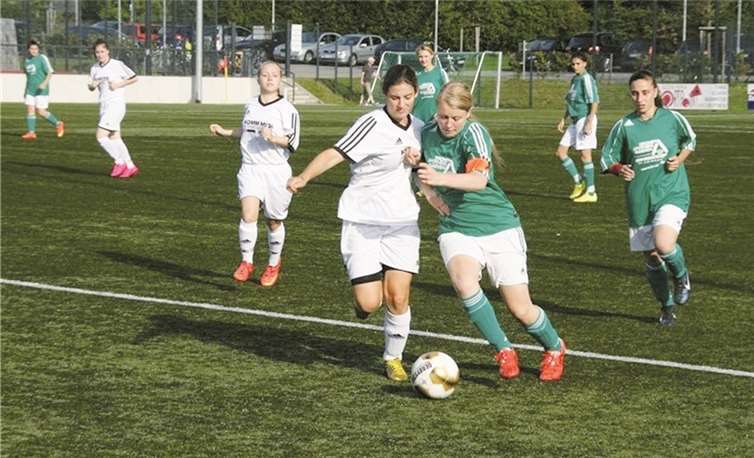 Die U-17 Juniorinnen des SV RW Merl konnten ihr erstes Spiel in der Bezirksliga für sich entscheiden.