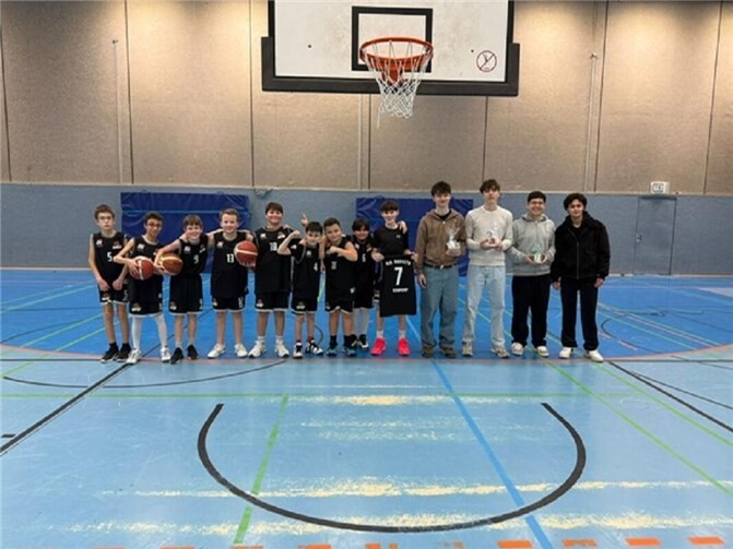 Die U12 beenden die Vorrunde auf Platz 1.  Foto: privat