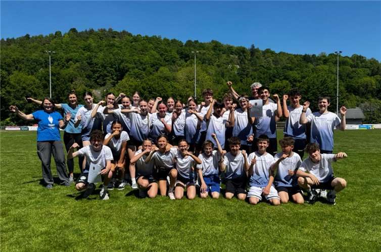 Die U14 Jungen und das U16 mixed-Team gewinnen den Regionalentscheid. Foto: F. Hoffmann