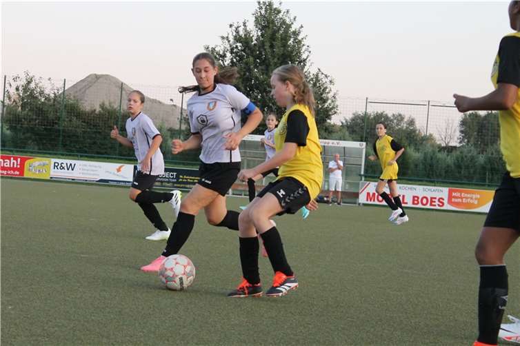 Die U15w startet in der Kreisklasse Koblenz, in der die Kripperinnen als Anfängerinnen auf zahlreiche etablierte Mannschaften treffen. Quelle: SV Kripp