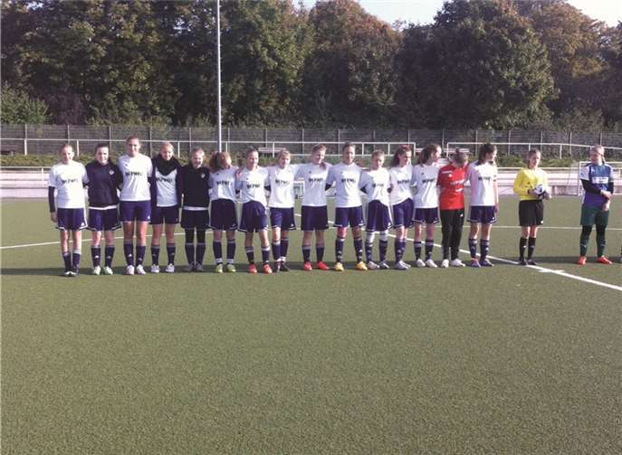 Die U17-Juniorinnen des Rheinbacher FC.privat