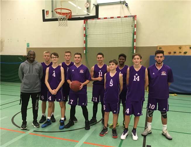 Die U18-Mannschaft von Future Sports Meckenheim nach ihrem ersten Saisonspiel.privat