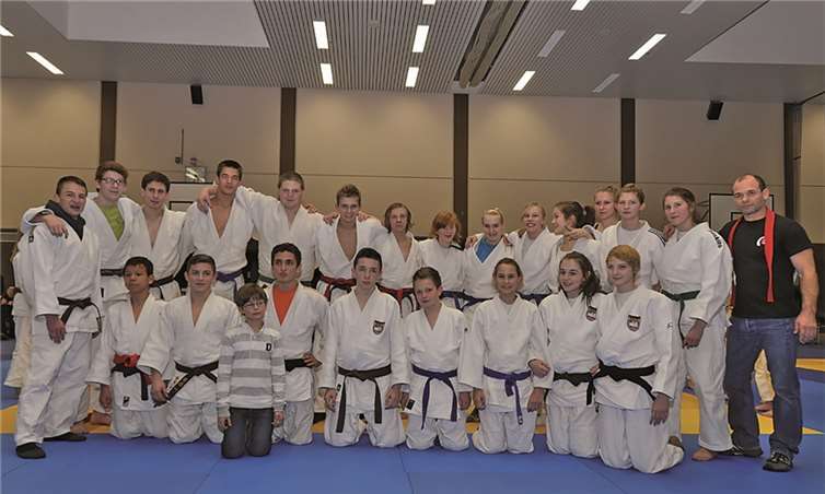 Die U18-Mannschaften des Judoclubs Hennef/Linz richtete ein tolles Turnier aus.privat
