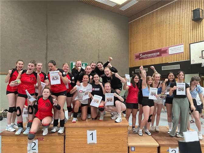 Die U20-Mädchen landeten ganz oben auf dem Treppchen.  Foto: SV Wachtberg