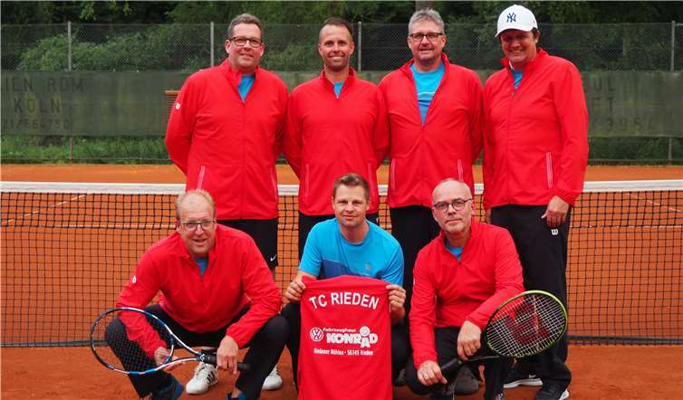 Die Ü 30 wurde durch das Autohaus Konrad, Riedener Mühlen, ausgestattet.privat
