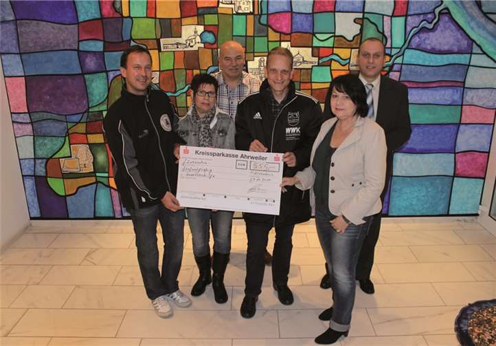 Die Übergabe der Spenden für die Unwetterhilfe.Privat