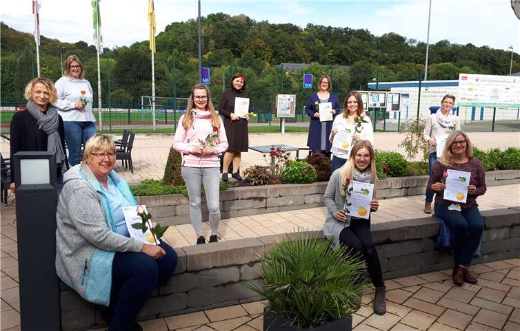 Die Übergabe der Zertifikate fand nach der Präsentation der Abschlussarbeiten r in Neustadt/Wied statt. Foto: privat
