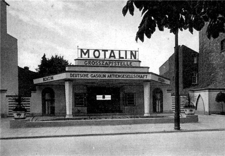 Die Übergangslösung: Zeitweise war die Tourist-Information in einer Tankstelle untergebracht. Foto: privat