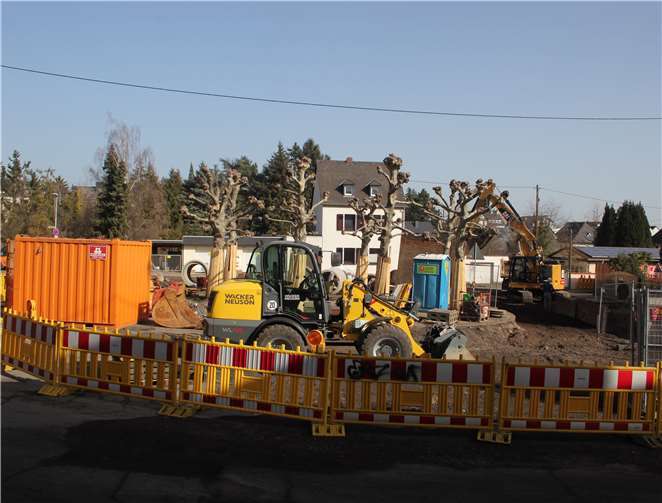 Die Umgestaltung des Mendiger Hospitalplatzes geht voran. Foto: privat