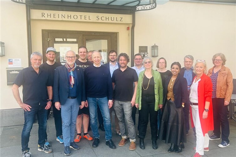 Die Unternehmer netzwerkelten beim Kurzworkshop im Rheinhotel Schulz.