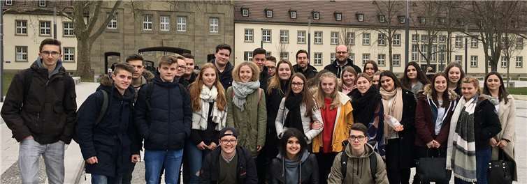 Die Unterstufe des beruflichen Gymnasiums der Fachrichtung Wirtschaft am Campus der Universität Mainz. privat