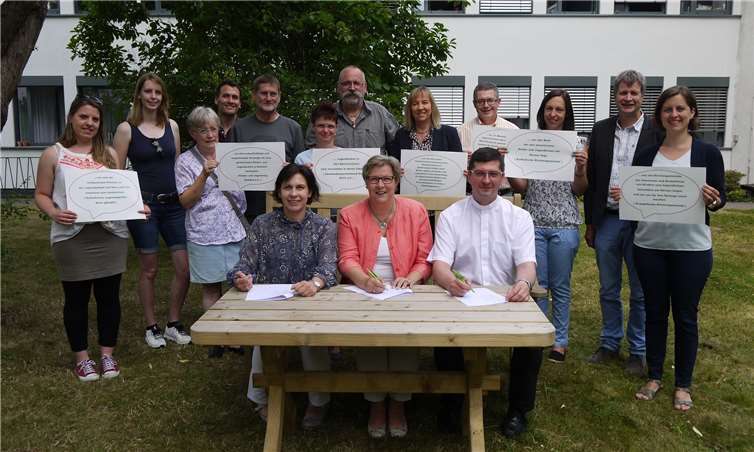 Die Unterzeichnung der Swisttaler Erklärung.Privat