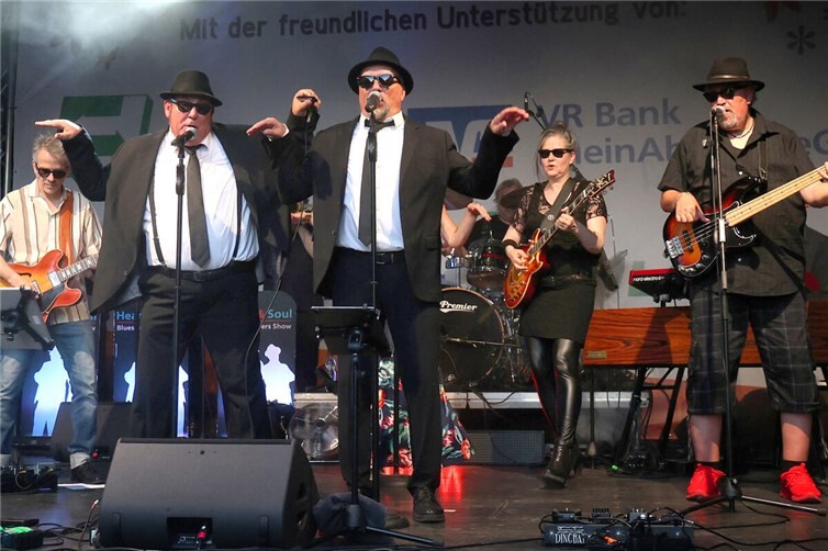 Die VR Bank RheinAhrEifel Bühne.