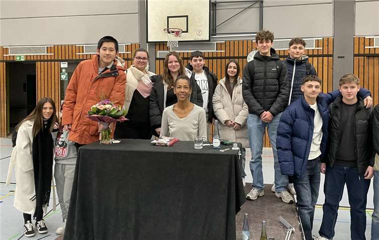 Die Veranstaltung war ein eindrucksvolles Zeichen des Gedenkens und der Auseinandersetzung mit der Vergangenheit, das die Besucher nachhaltig beeindruckte. Foto: Martin Monjour