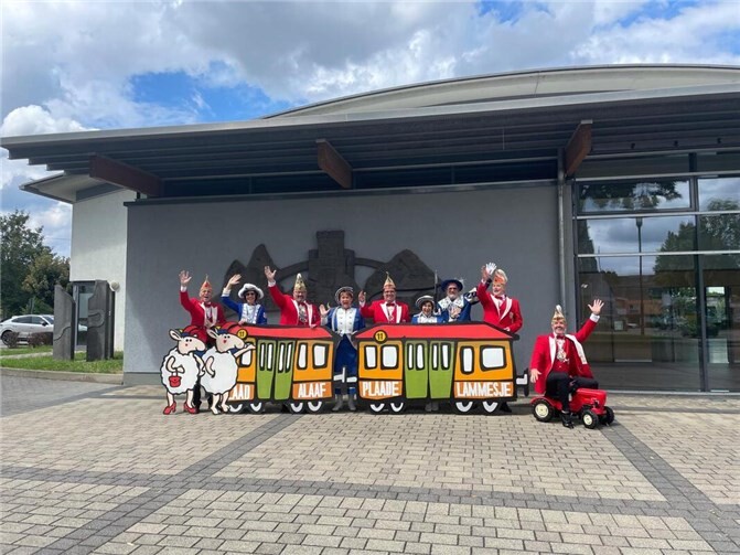 Die Verantwortlichen der GKG Plaidt nach der erfolgreichen Probefahrt über die Zugstrecke – die Vorfreude auf den großen Karnevalsumzug 2026 ist riesig! Foto: privat