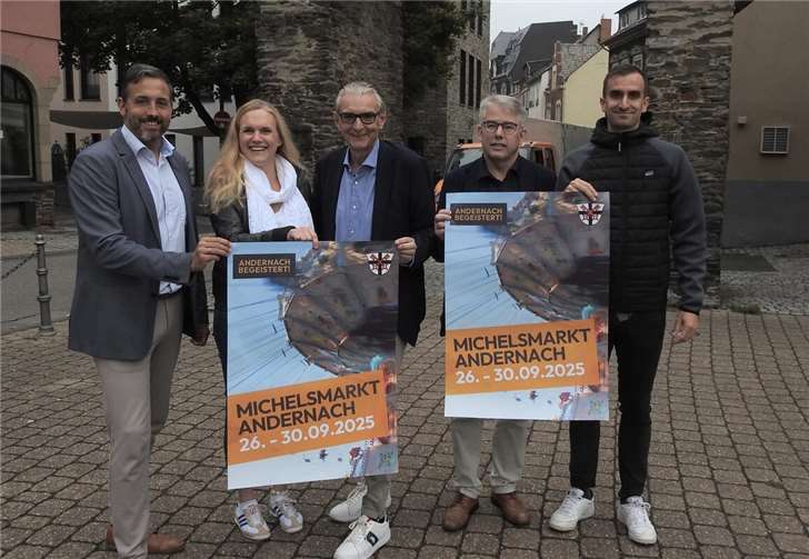 Die Verantwortlichen des beliebten Volksfestes trafen sich am Platz des Fassanstiches, um über das Programm des Michelsmarktes zu informieren. Foto: WAMFO.DE