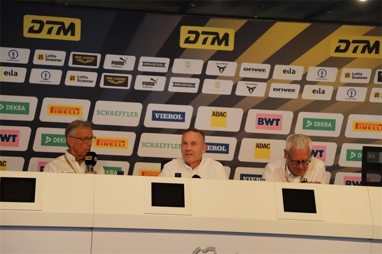 Die Verantwortlichen erläuterten in einer Pressekonferenz die Pläne zur Formel 4.  Foto: