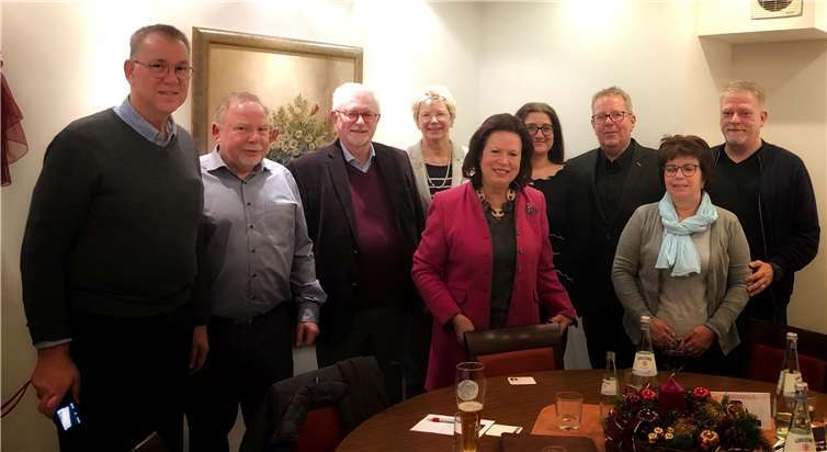 Die Vereinsmitglieder diskutierten im kleinen Rahmen mit Ilka von Boeselager.Foto: F. Kuczinski