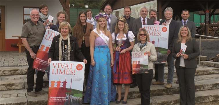 Die Vertreter der beteiligten Kommunen und Kooperationspartner stellten das Programm in der „RömerWelt“ vor.STUKO