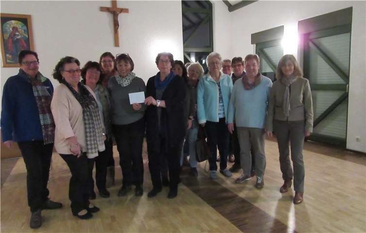 Die Vertreterinnen des Hospizvereins stellten den Landfrauen den Verein vor. Privat