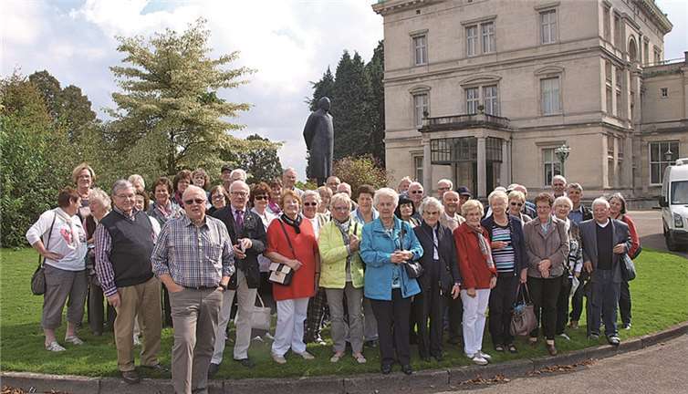 Die Villa Hügel der Krupp-Dynastie beeindruckte die Sportgruppe Neuwied. privat