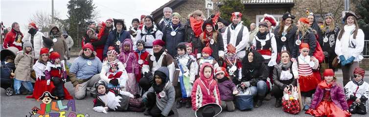Die Villa-Piraten beim Rosenmontagszug in Swisttal-Odendorf. Privat