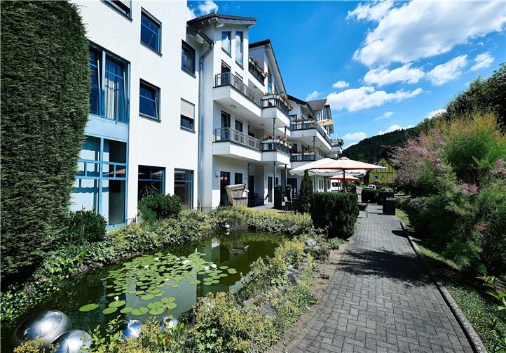 Die „Villa am Buttermarkt in Adenau“ feiert Sommerfest. Foto: Neon Fotografie/Anna Schneider