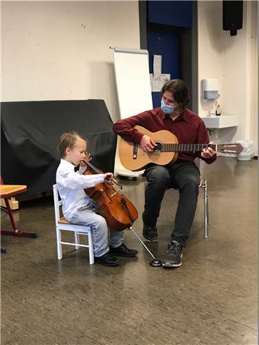 Die Violoncello-Schüler konnten wieder live auftreten.Foto: KMS