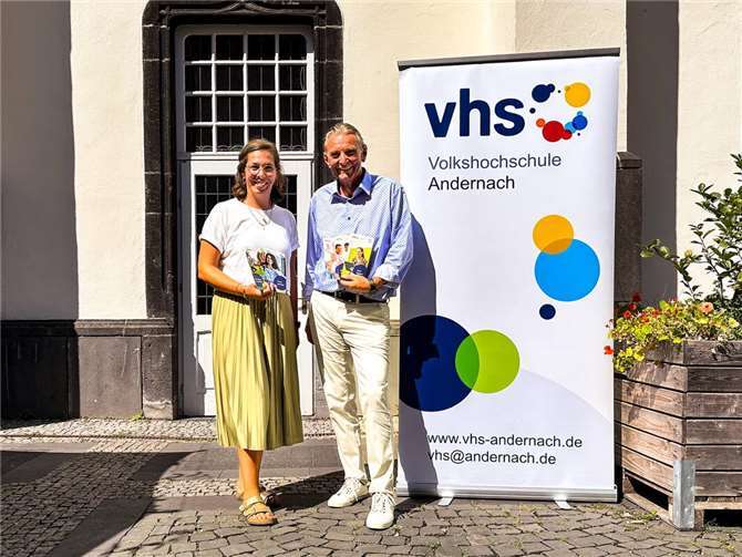 Die Volkshochschule Andernach eröffnet das Herbstsemester 2025 mit einem breit gefächerten Programm aus bewährten Kursen und zahlreichen neuen Angeboten. Foto: Stadt Andernach/ Johannes Lewenberg