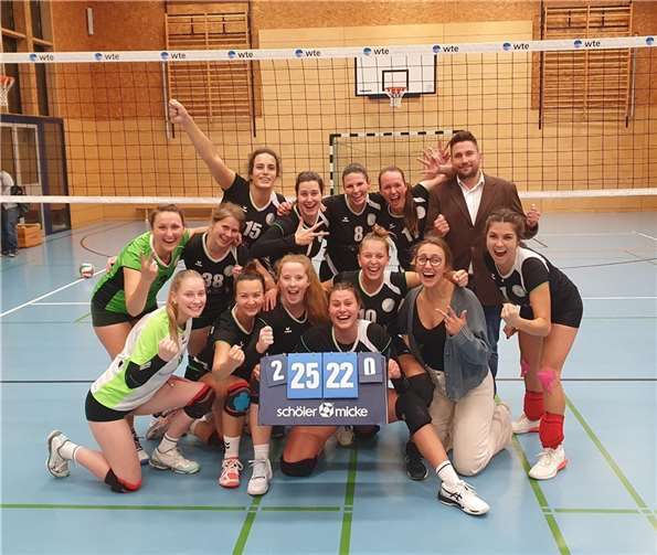 Die Volleyball-Damen gewannen mit 3:0 gegen Siegen. Foto: privat