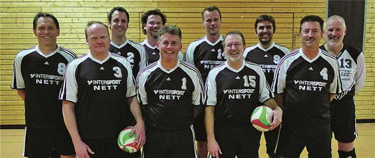 Die Volleyballsenioren des HTC Bad Neuenahr belegen in der Abschlusstabelle Rang 3.privat