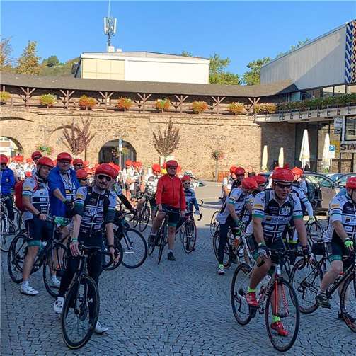 Die Vor-Tour der Hoffnung bei ihrer Station auf dem Lahnsteiner Salhofplatz.Fotos: Stadtverwaltung Lahnstein