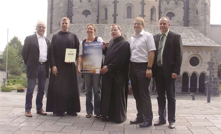 80 Künstler präsentieren Haydns „Schöpfung“ vor dem Paradies 