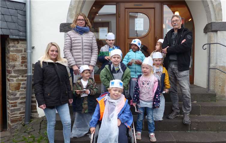 Die Vorschulkinder vor der Bäckerei.Foto: privat