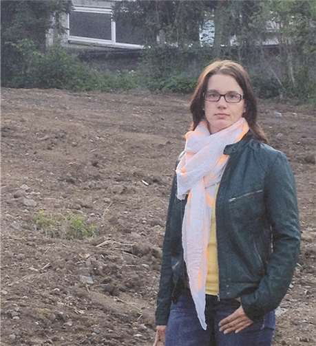 Die Vorsitzende Julia Kübler auf der Baufläche. privat