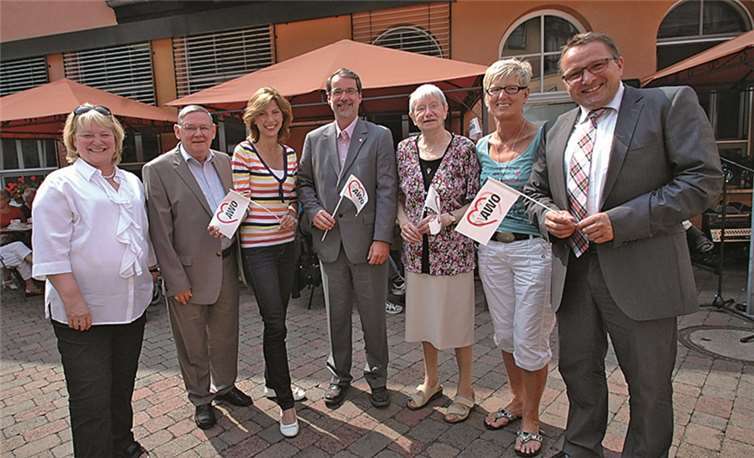 Die Vorsitzende Ursula Schoenlen konnte zahlreiche namhafte Gäste begrüßen. AWO Linz