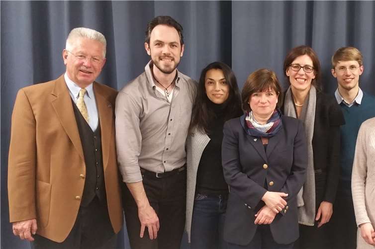 Die Vorstandsmitglieder sowie einige der diesjährigen Stipendiaten anlässlich der Mitgliederversammlung des Richard-Wagner-Verbandes Koblenz e.V.privat