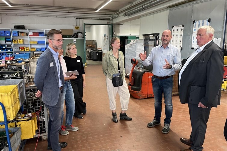 Die Vorstellung des Arbeitsbereichs E-Recycling traf auf großes Interesse.