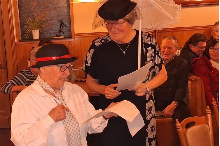 Die Vorträge von Christel und Jutta waren der Höhepunkt beim Treffen zur Kempenicher Geschichte.Foto: privat