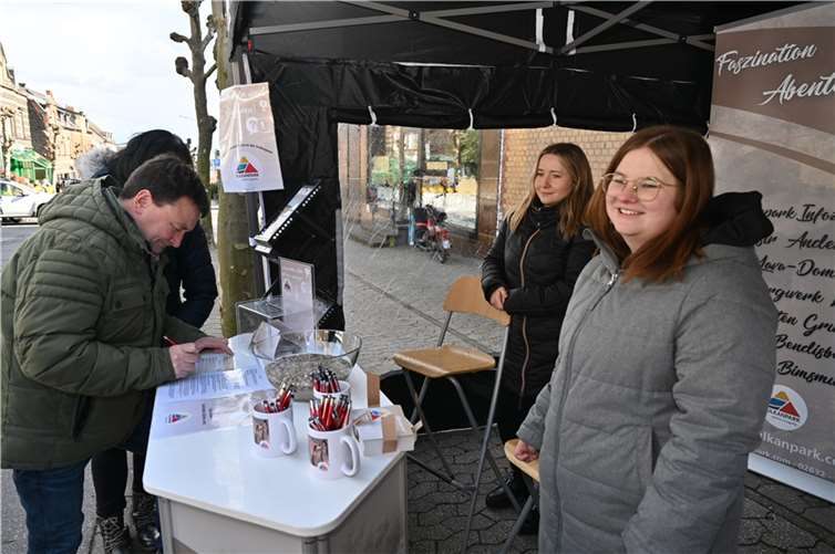 Die Vulkanpark GmbH warb mit ihren touristischen Attraktionen.