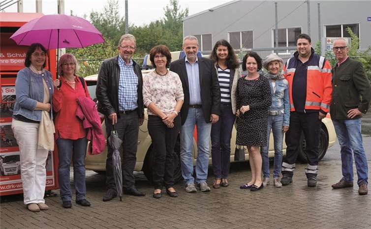 Die Wachtberger Frauen Union bei der Besichtigung des DRK-Ortsvereins. R. Hein