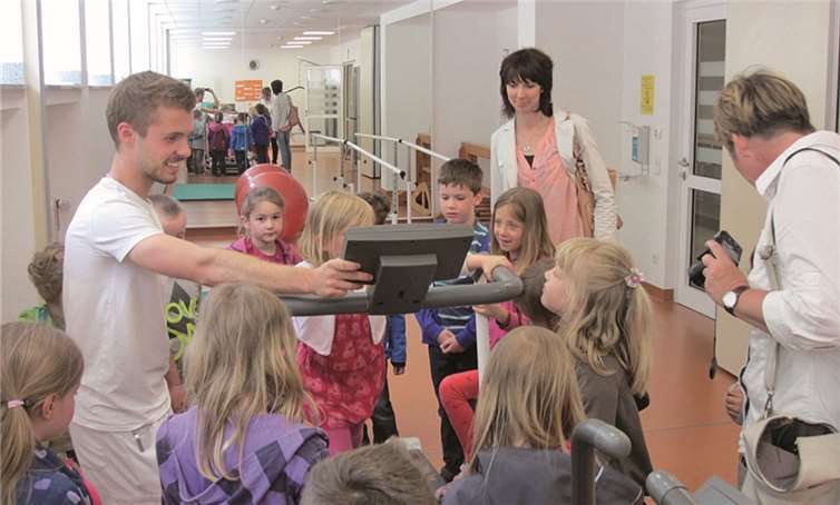 Die „Wackelzähne“ lernten viel beim Besuch des Remagener Krankenhauses.Paul Effelsberg