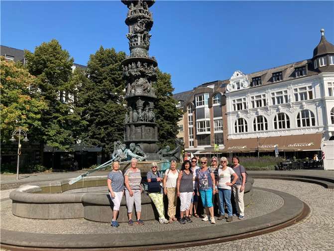 Die Walkinggruppe des TV Niederbieber besuchte Koblenz.Foto: privat