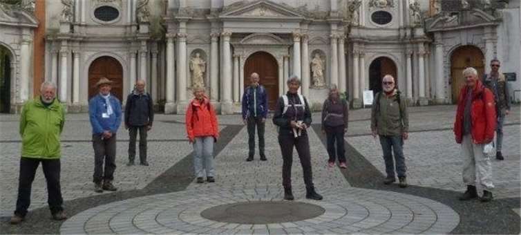 Die Wallfahrtgruppe vor dem Trierer Dom. Foto: privat